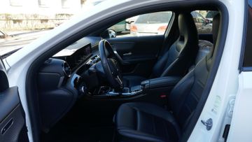 Fahrzeugabbildung Mercedes-Benz A 200 A -Klasse A 200, Navi, Kamera