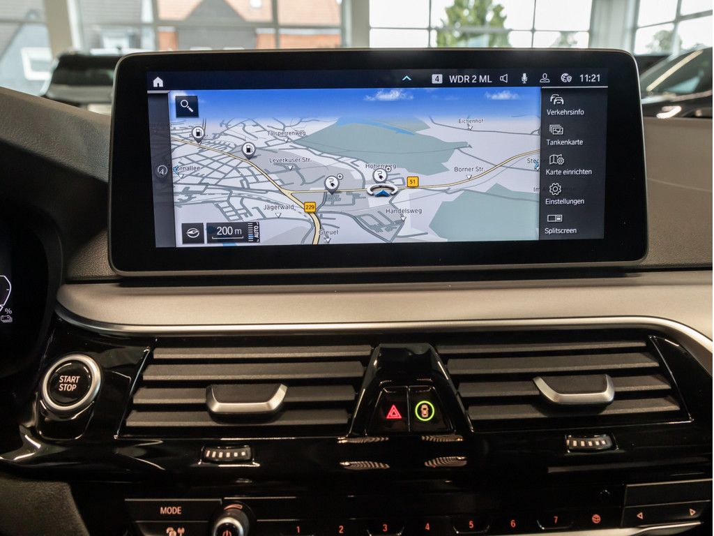 BMW 530e Touring AHK LED ACC NAVI KAMERA SHZ PDC foto 15
