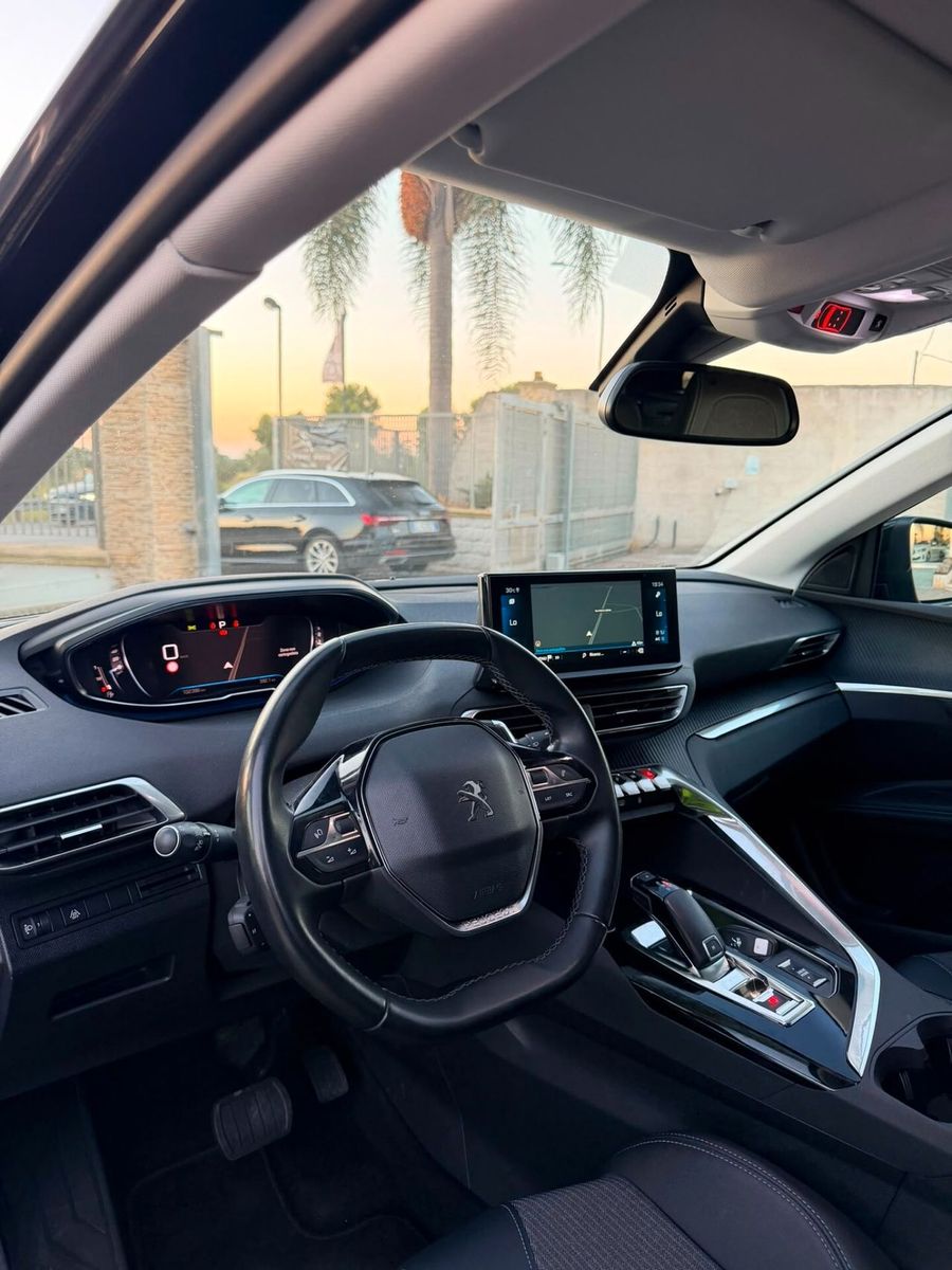 Peugeot 3008 BlueHDi 130 S&S EAT8 Allure Pelle/L imagem 3