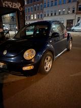 Volkswagen VW Beetle in blau - gebrauchte VW Beetle aus dem Jahr 2010