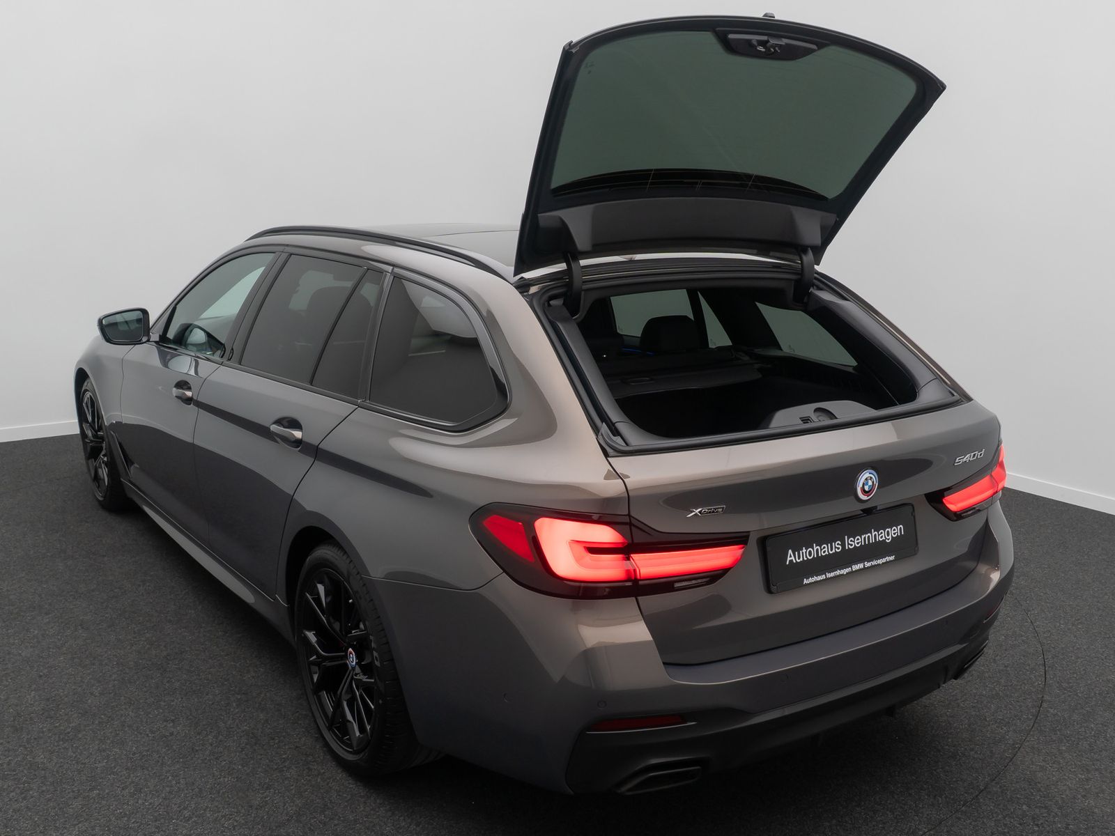 Fahrzeugabbildung BMW 540d xD M Sport Pro Panoram 360°Laser SoftCL HUD