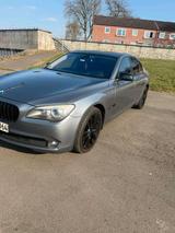 BMW bmw F01 730d - BMW 730 aus 2011: 730d
