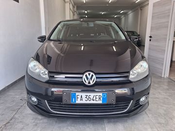 Volkswagen Golf - 1