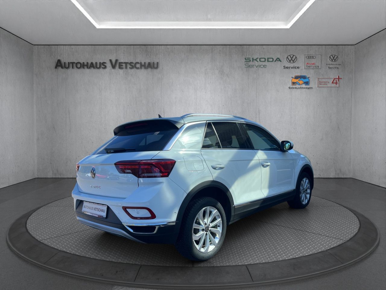 Volkswagen T-Roc 1.0 TSI Style Bluetooth Navi LED Klima foto 8