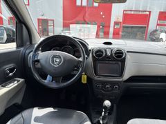 Fahrzeugabbildung Lodgy Prestige 1.5 dCi 110 eco Navi Leder Fahrer