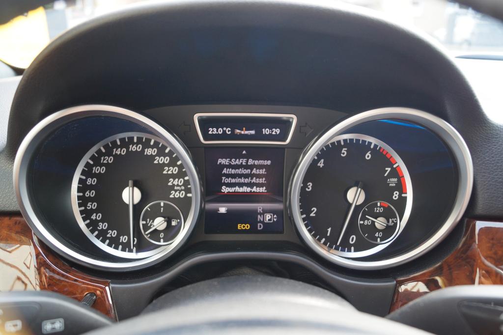 Mercedes-Benz ML 500