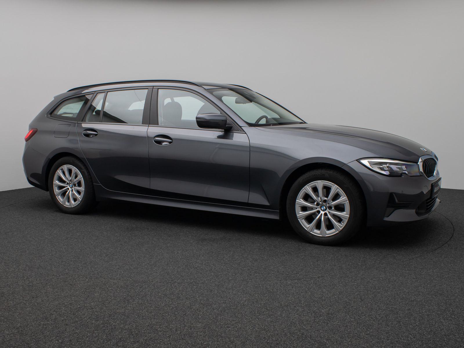 Fahrzeugabbildung BMW 320i Panorama DAB CockPitPr DrivAssist PDC Alarm