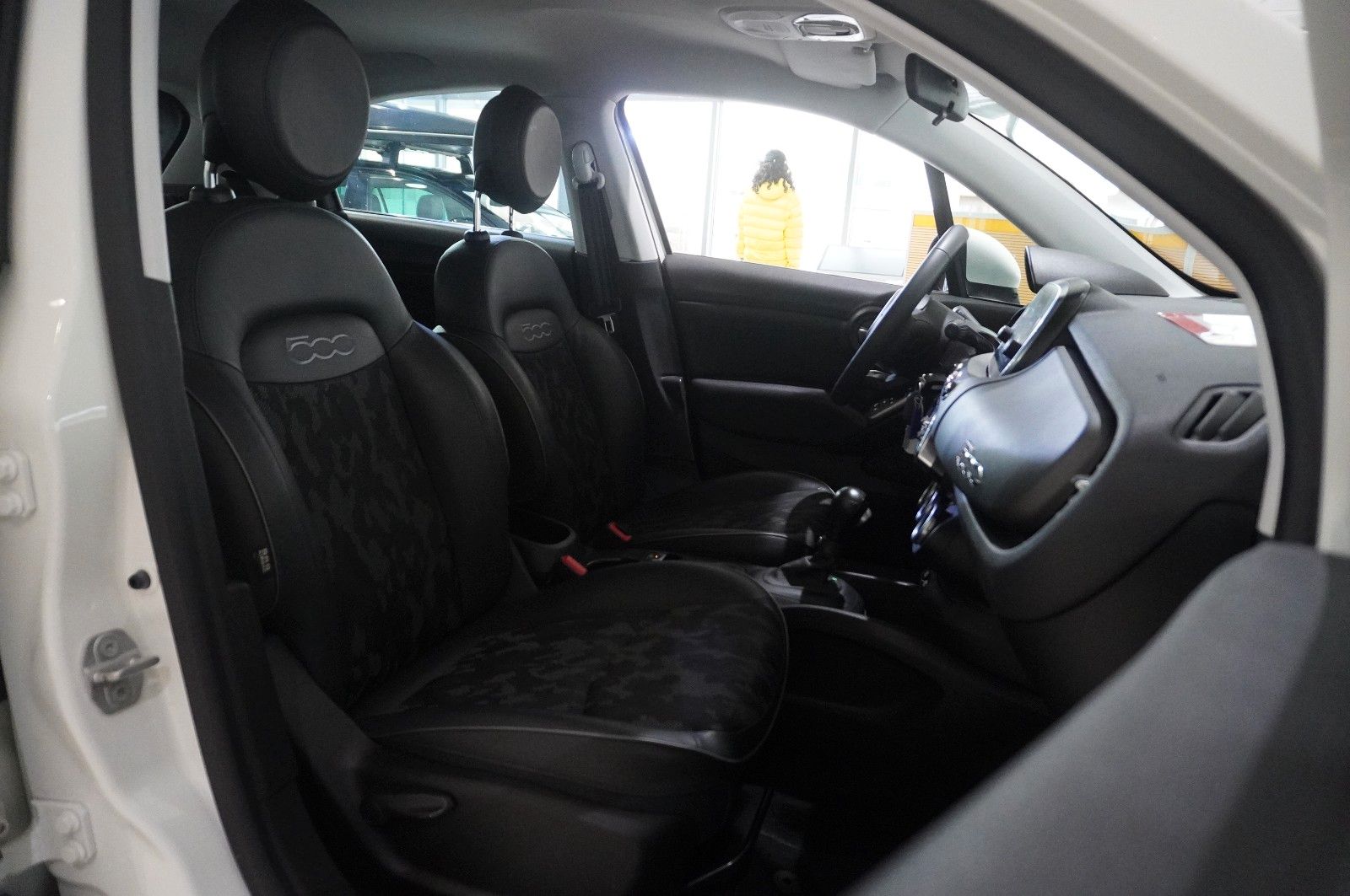Fahrzeugabbildung Fiat 500X 1.3T CROSS DCT NAVI/LED/PDC/SPORT/TEMP/DAB+