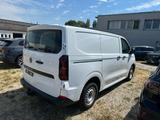 Volkswagen T7  Transporter Kasten 2.0 TDi Kurz HFL AHK Glas - Trucks in München