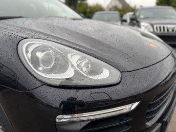 Porsche Cayenne - 12