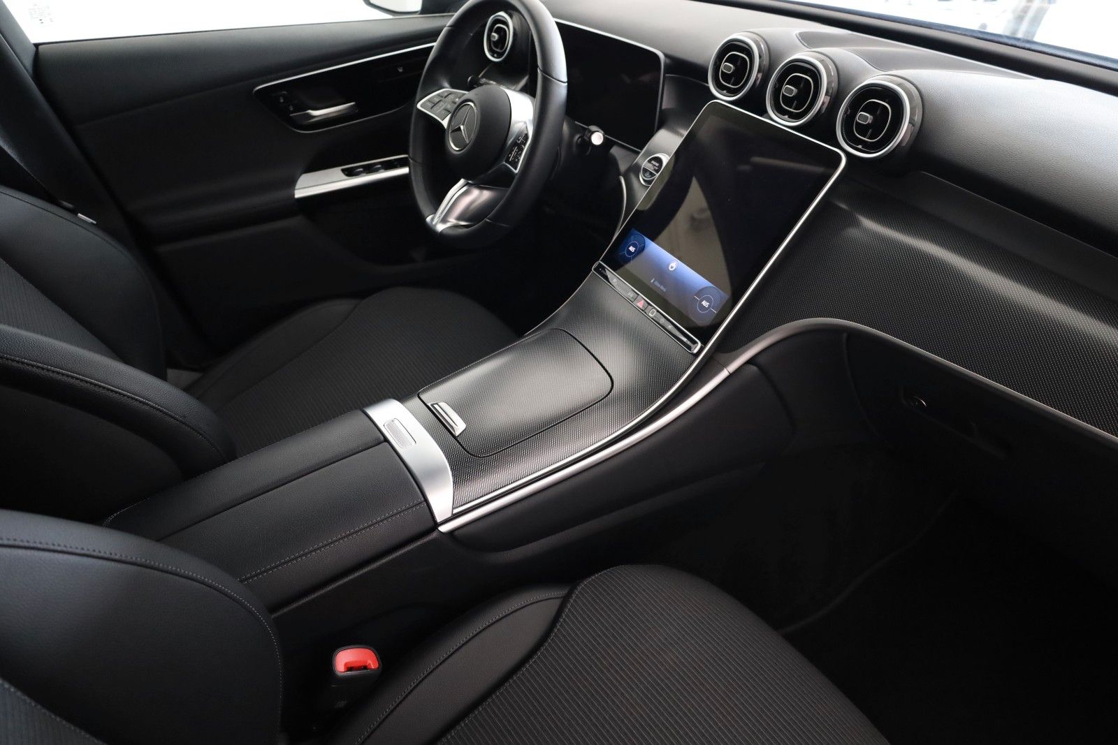 Fahrzeugabbildung Mercedes-Benz GLC 220d 4M,Avantgarde,Navi,LED,ParkPak,Apple,WR