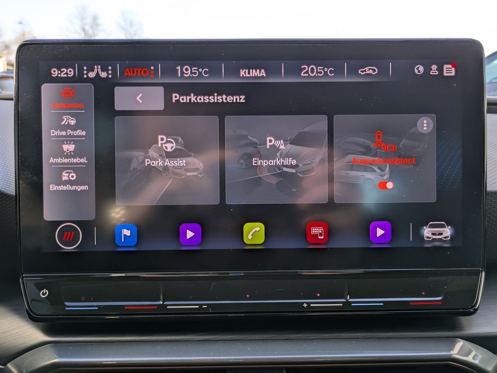 Fahrzeugabbildung CUPRA Leon 1.5 eTSI DSG MATRIX-LED*AHK*ACC*KAMERA*18"