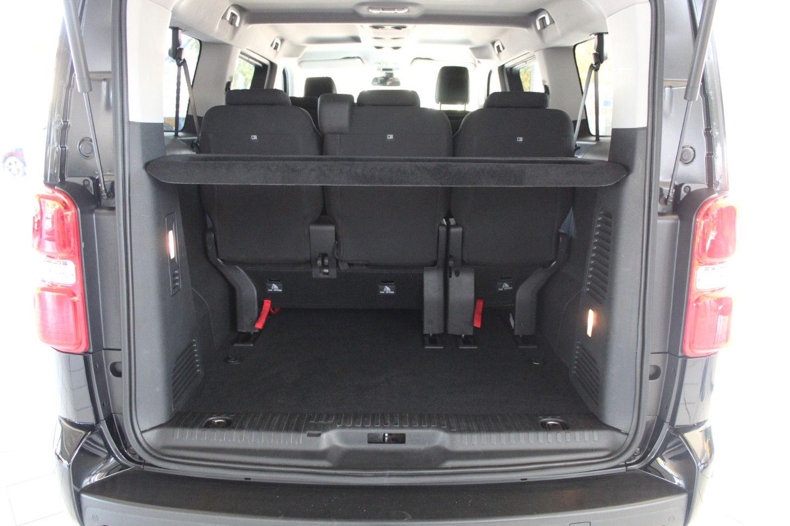 Fahrzeugabbildung Opel Zafira Life L, Automatik, 8 Sitzer, Xenon, AHK