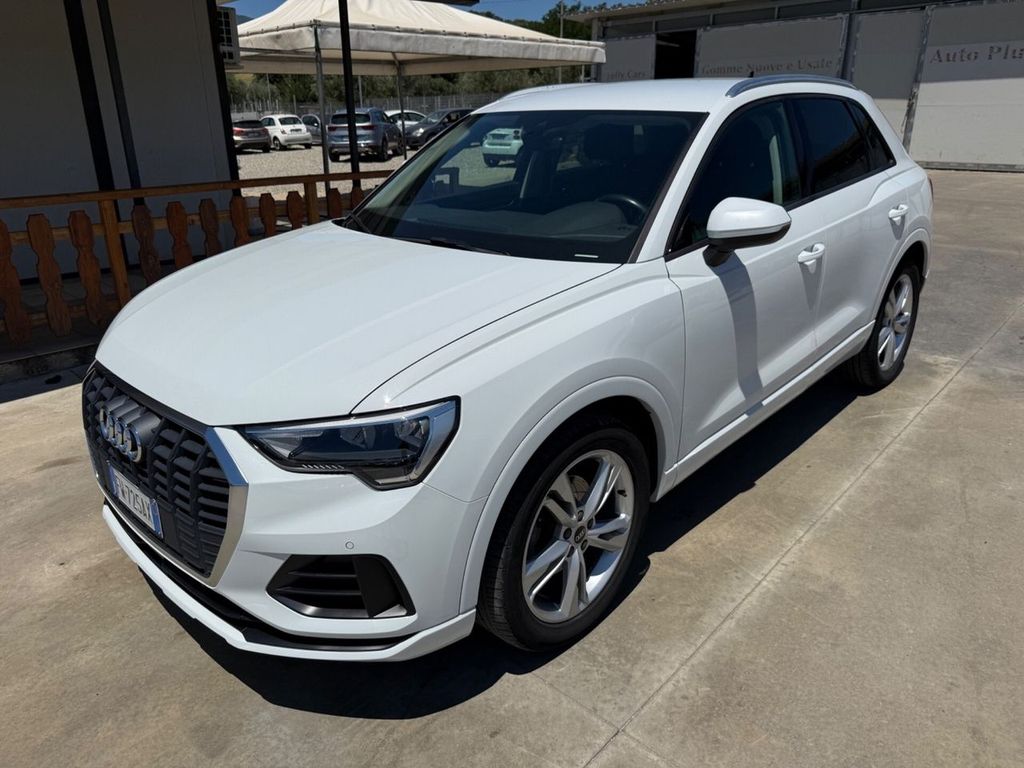 Image of Audi Q3
