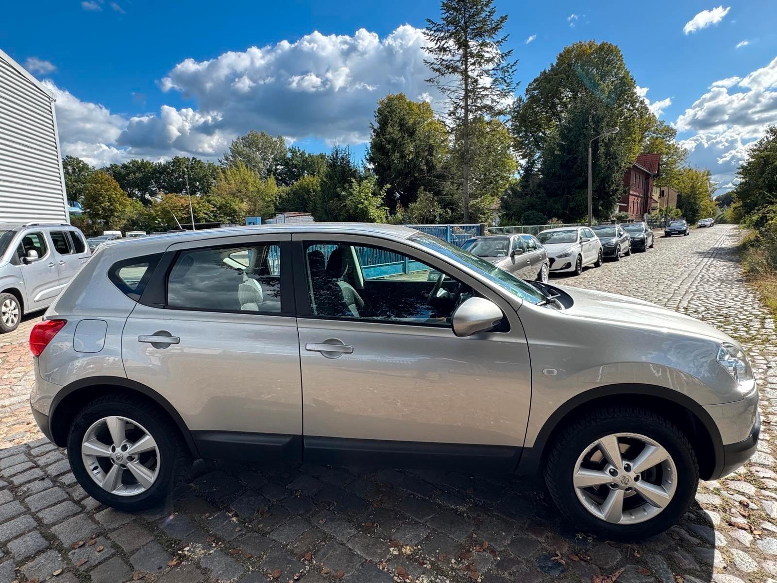 Nissan Qashqai 2.0 Acenta  Automatik RENTNER 70 Tkm