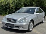Mercedes-Benz C 220 CDI Limousine Elegance  // Euro 4 - Mercedes-Benz C 220 aus 2004: Cdi