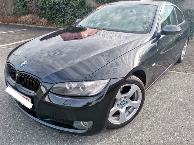 BMW +320 Coupe+Klima+SHZ+TÜV neu!