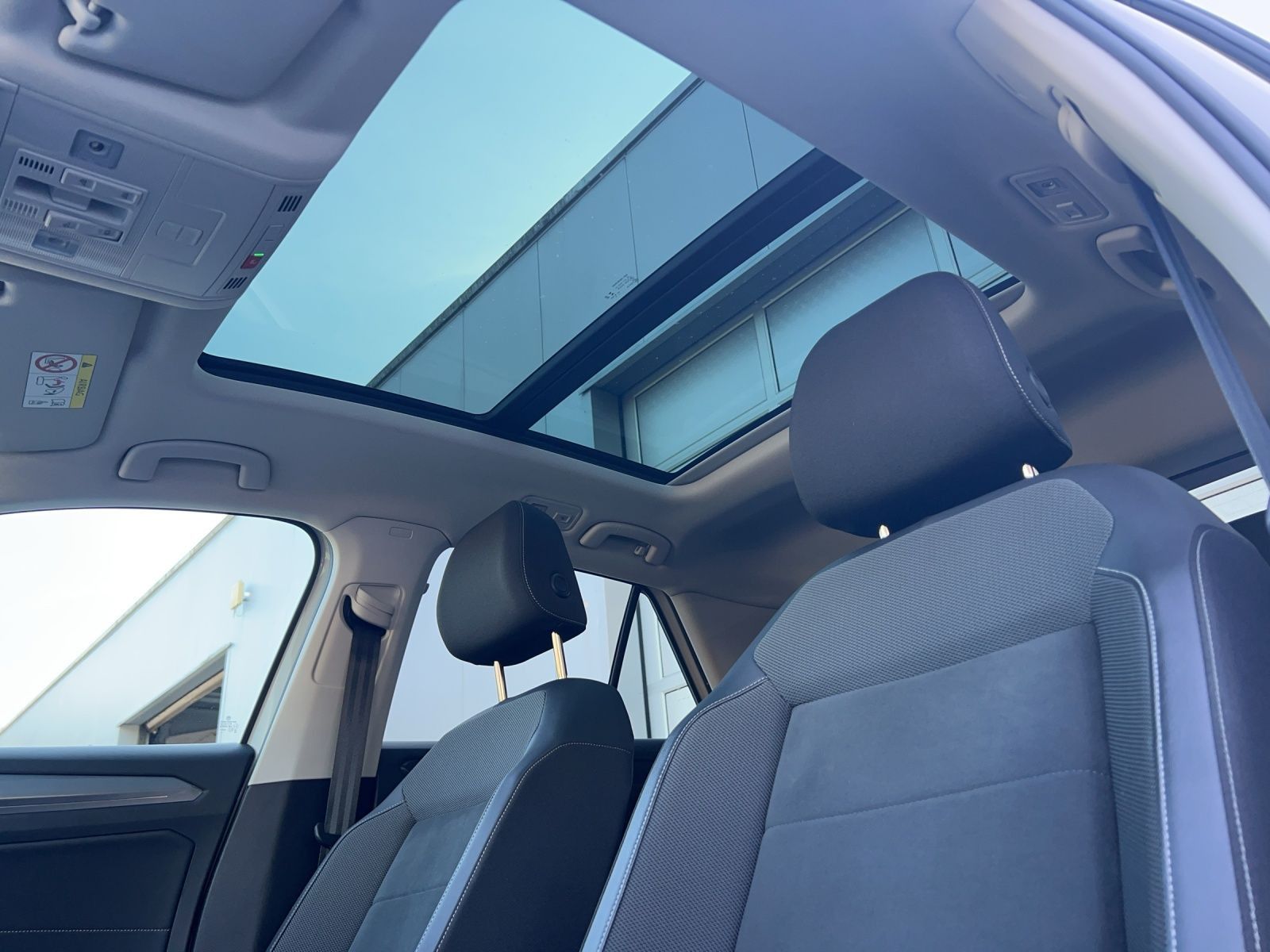 T-Roc Style 1.5 l TSI DSG Pano*Navi*ACC*IQ-Light