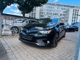 Toyota Auris Hybrid Team D - Toyota Auris Team mit Hybrid-Antrieb (Benzin/Elektro)