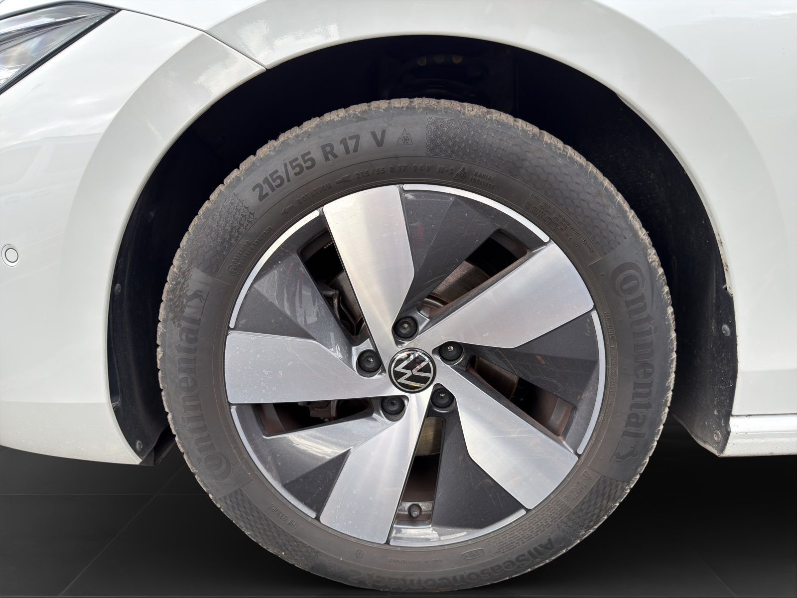 Volkswagen Passat Variant - Bild 8