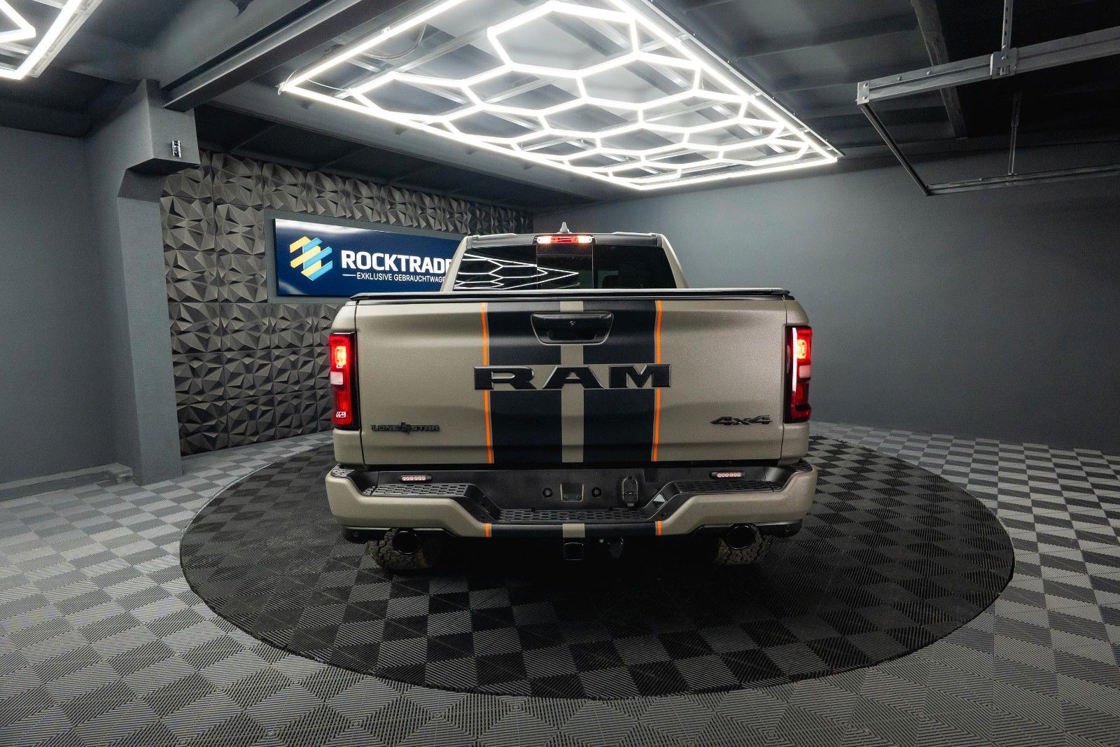 Fahrzeugabbildung Dodge RAM 3.0 MY 25 TWIN TURBO Offroad RAPTOR ACC 19%