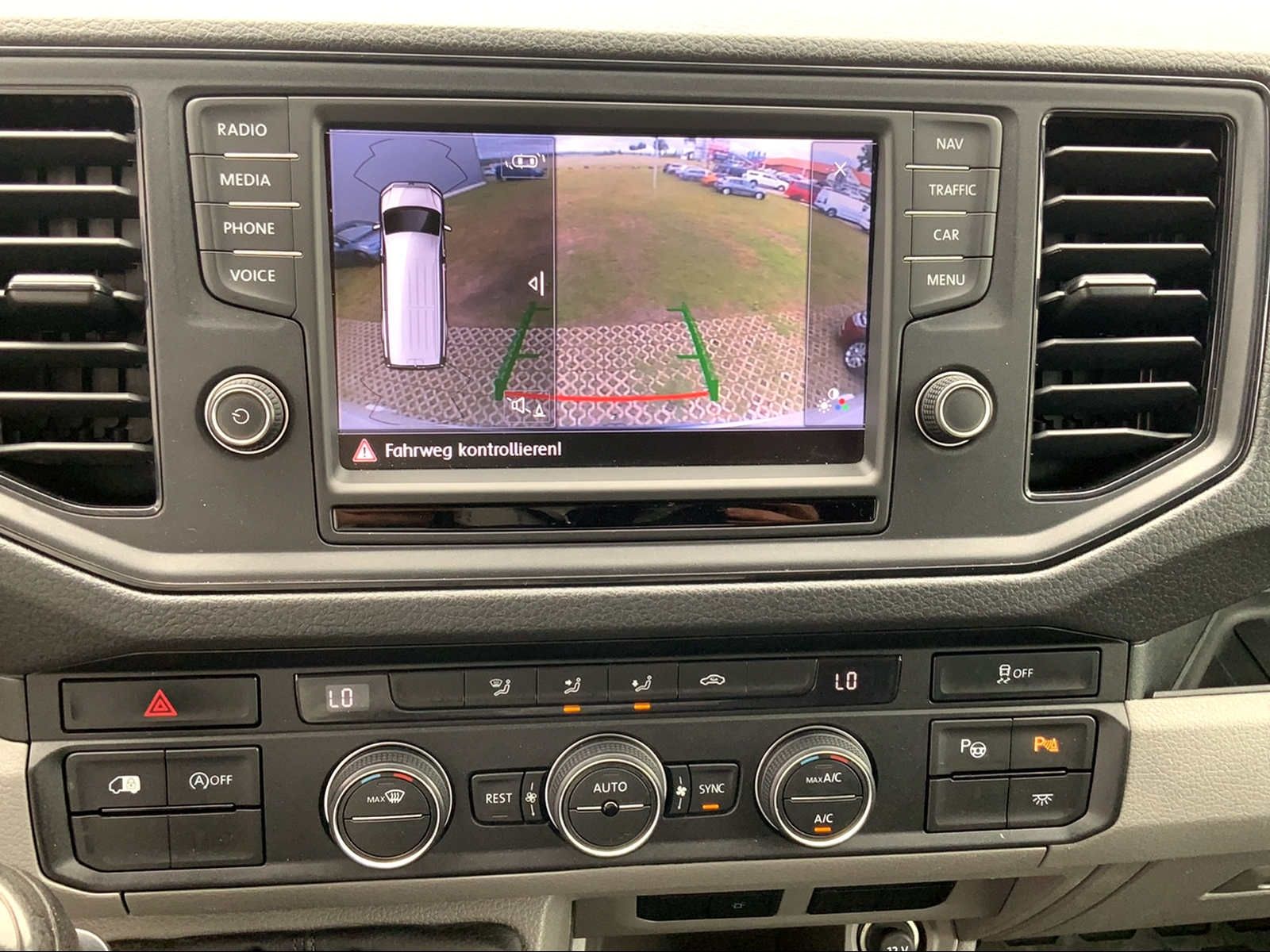 Crafter 35 2.0 TDI L3H2 lang HD, AHK,RFK,NAV.