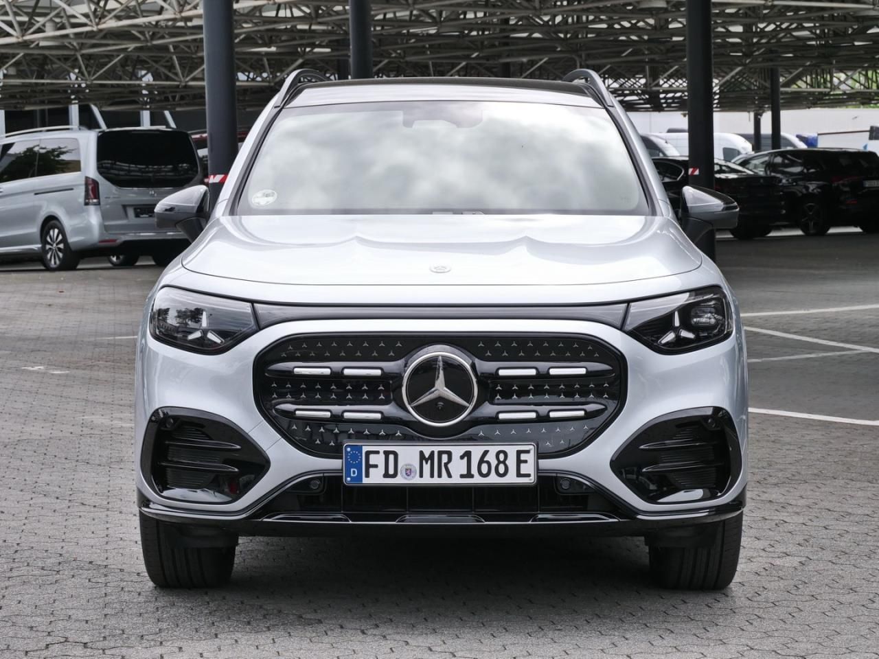 Mercedes-Benz GLB 350 4MATIC mit EQ Technologie Distronic foto 2