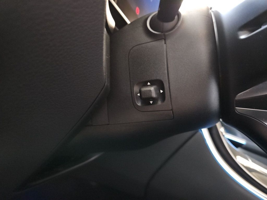 Fahrzeugabbildung Mercedes-Benz GLC 300 d 4M AMG AHK Airmatic Pano Massage SDHZ