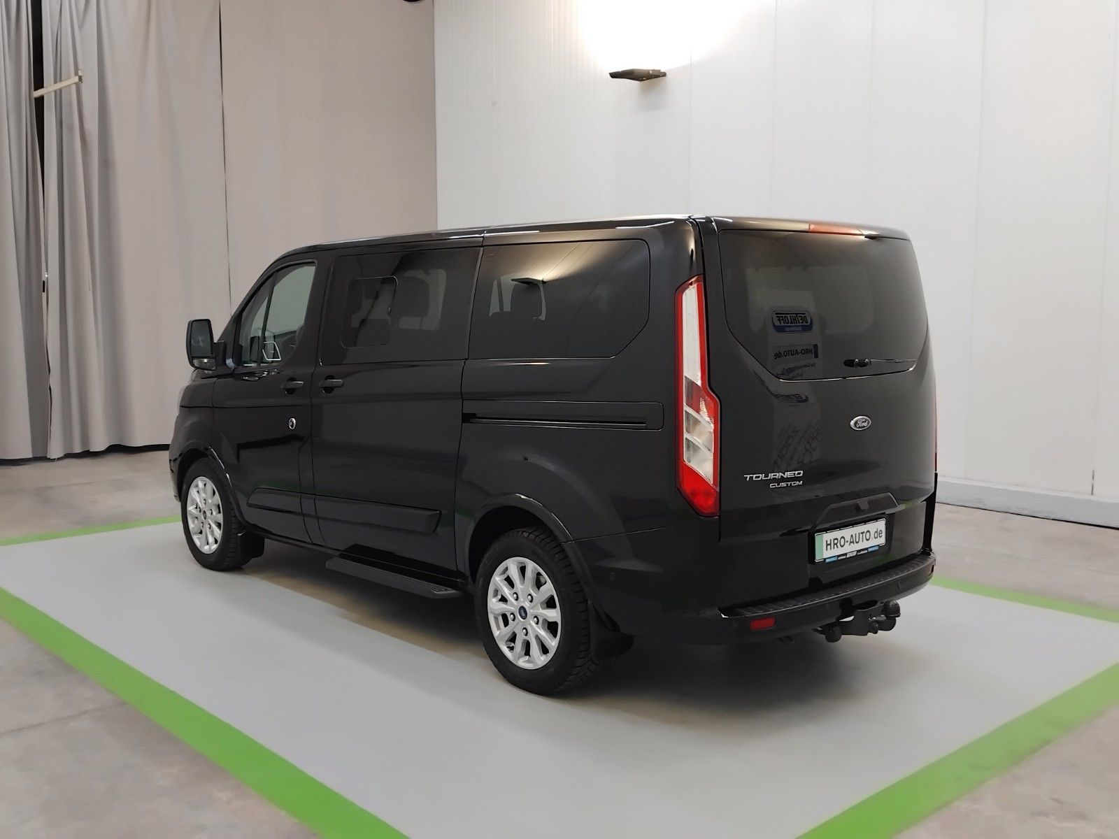 Ford Tourneo Custom (06/2026, Diesel)