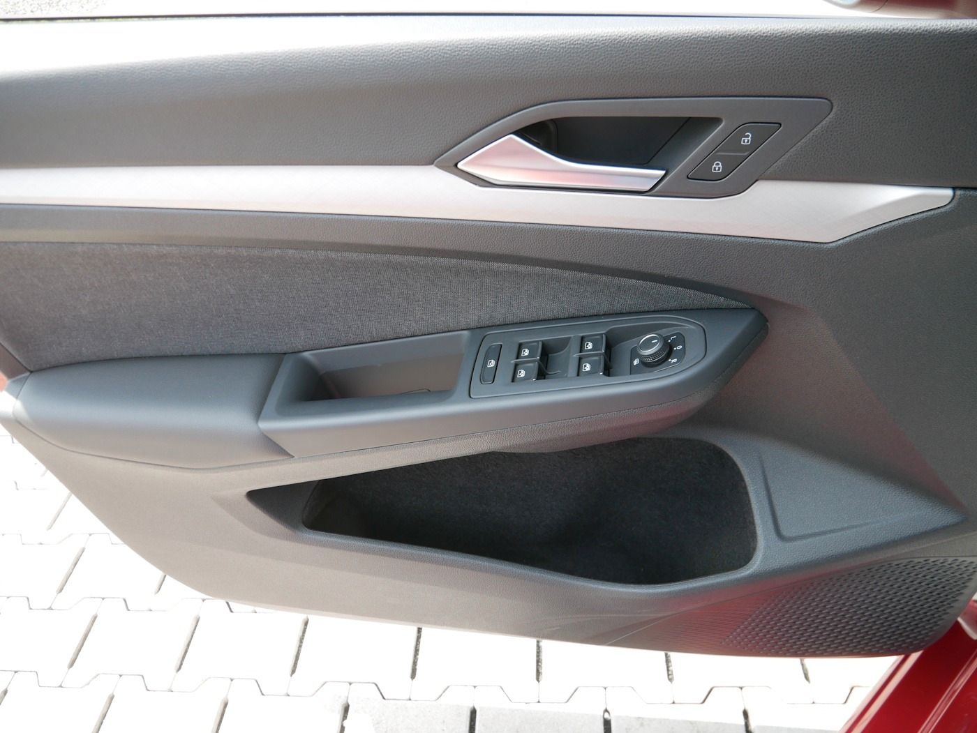 Fahrzeugabbildung Volkswagen Golf -VIII Variant 2.0 Life NEU42T ACC Standheiz