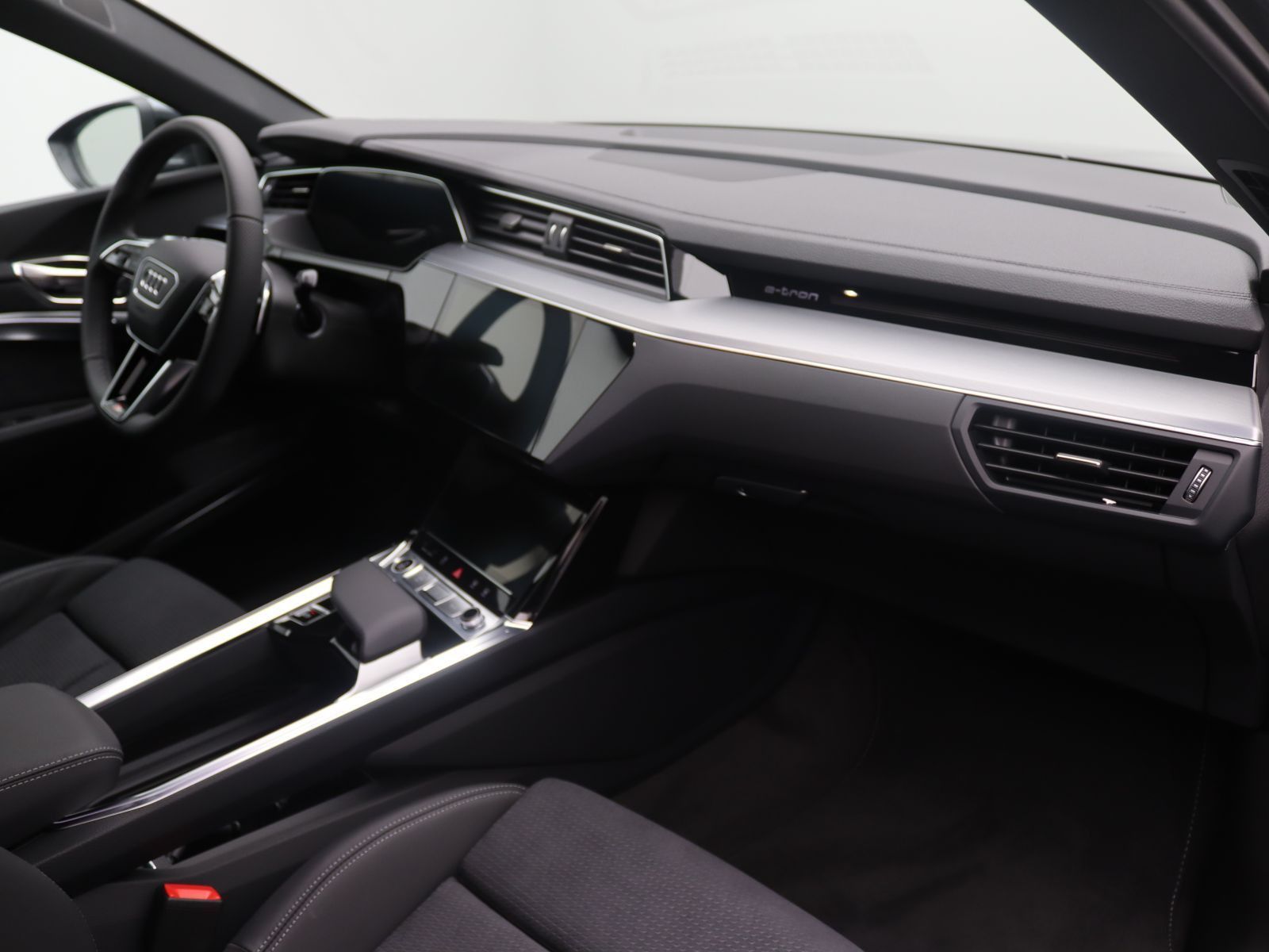 Audi Q8 e-tron - Bild 9
