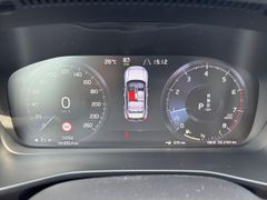Fahrzeugabbildung Volvo XC40 T3 Geartronic Momentum Pro H/K 360° 1.HAND