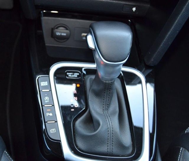 Ceed 1.5 T-GDI DCT Spirit AHK/17-ZOLL/LED/NAVI/R
