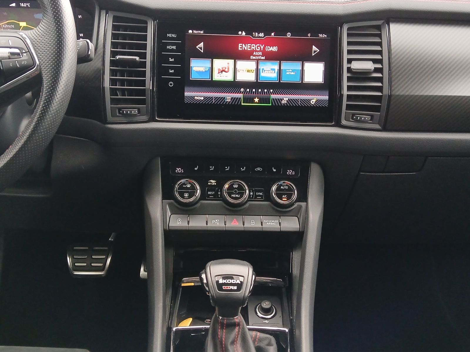Fahrzeugabbildung SKODA Kodiaq RS 4x4 Matrix Navi AID GRA RFK SHZ 20"