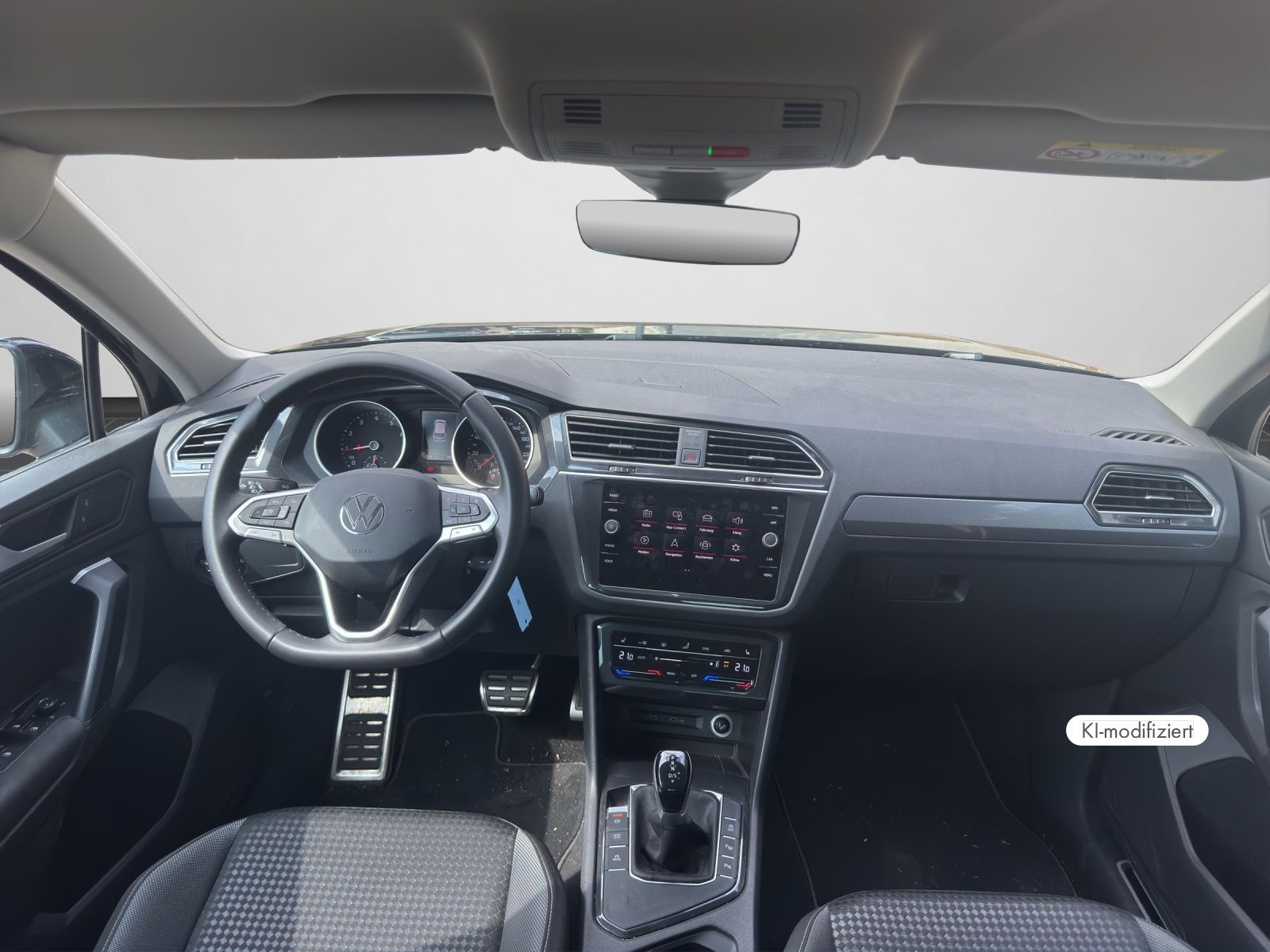 Volkswagen Tiguan ACTIVE 1.5 TSI DSG LED NAVI REAR VIEW SHZ foto 3