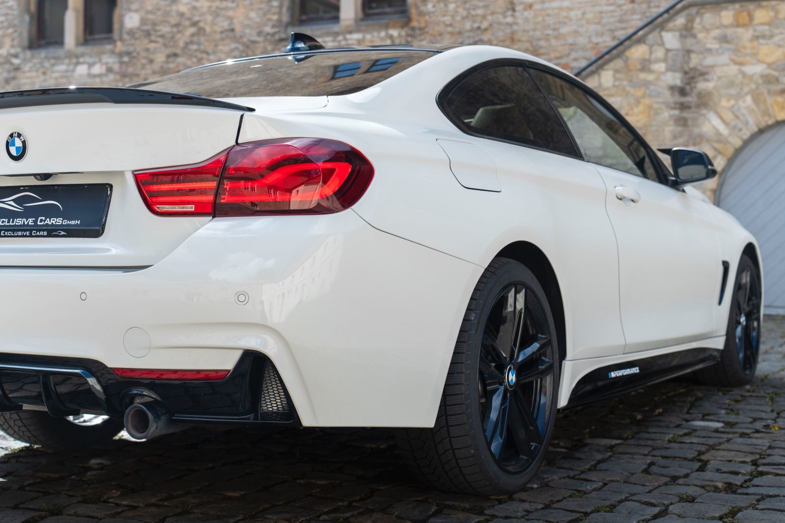 Fahrzeugabbildung BMW 440iX M-Performance H&K HUD LED KAM PDC TOTW