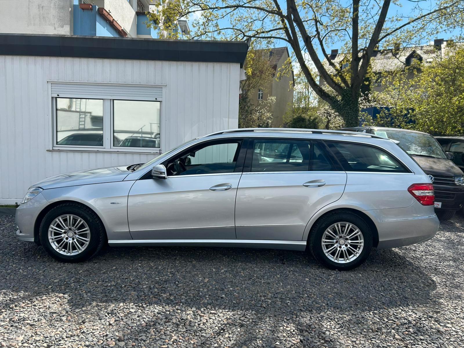 Mercedes-Benz E 200 T BlueEFF 7G-Tronic ELEGANCE "GSD/XENON"