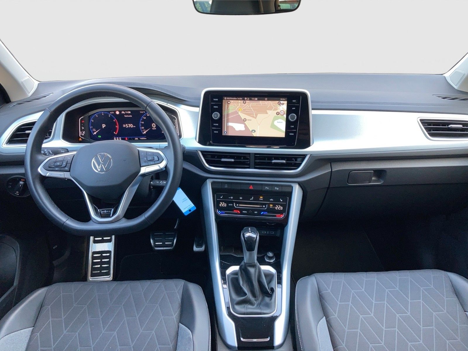 Fahrzeugabbildung Volkswagen T-Roc TSI Goal DSG LEDplus Navi AID ACC SHZ Park
