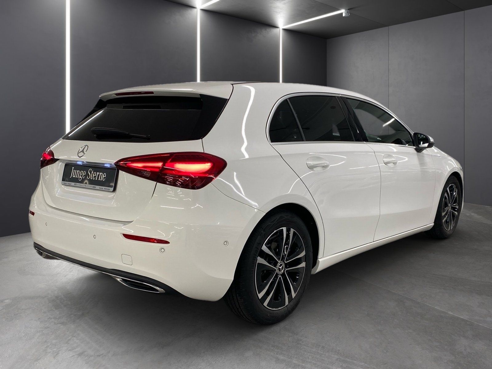 Fahrzeugabbildung Mercedes-Benz A 180 Progressive *Totwinkel*LED*Kamera*CarPlay*