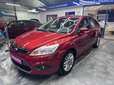 Ford Focus Lim 2.0 Ghia*Automatik*Leder*Tüv 11.27*2Ha - gebrauchte Ford Focus aus dem Jahr 2008
