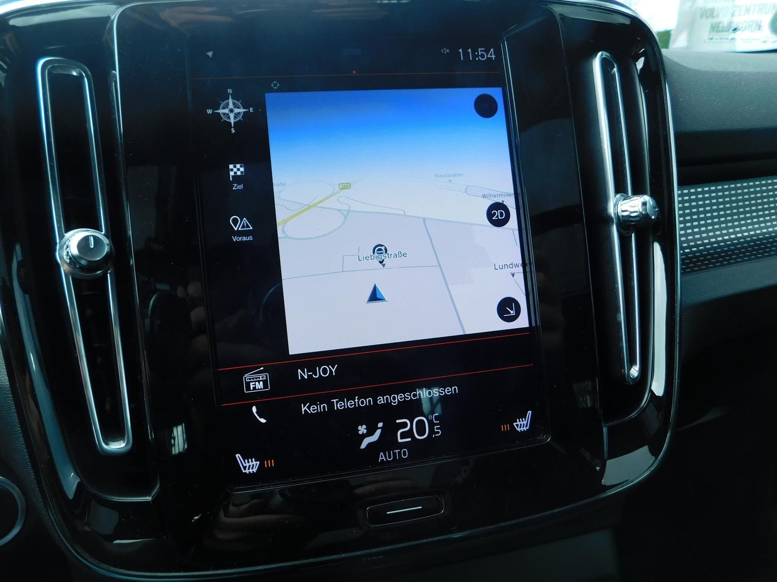 Fahrzeugabbildung Volvo XC40 T4 R-Design