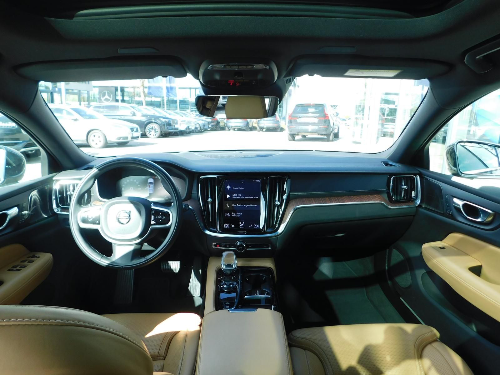 Fahrzeugabbildung Volvo V60 T6 AWD Recharge Inscription