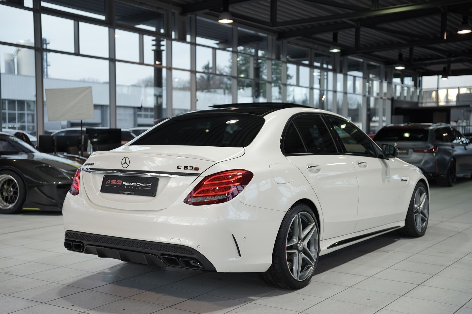 Mercedes Benz C 63 Amg