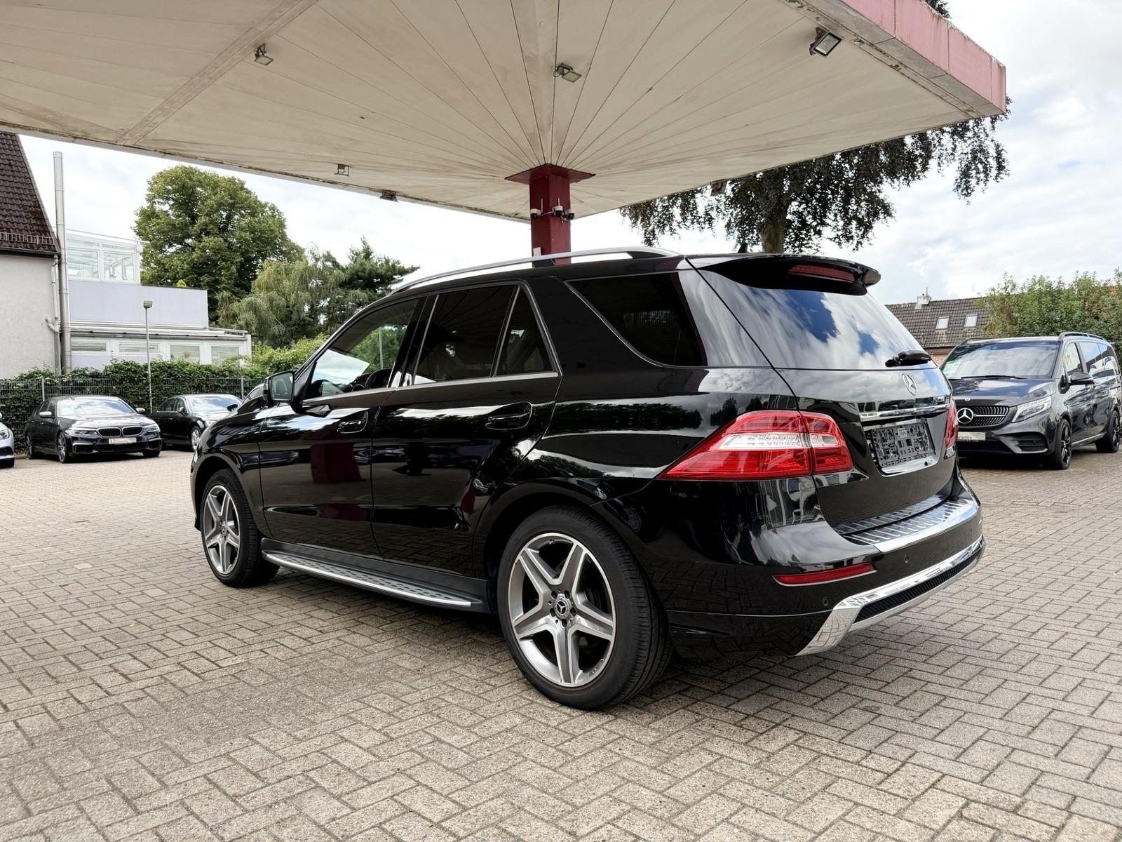 Mercedes-Benz ML 350 CDI AMG LINE/COMAND/SSD/KAMERA/LEDER