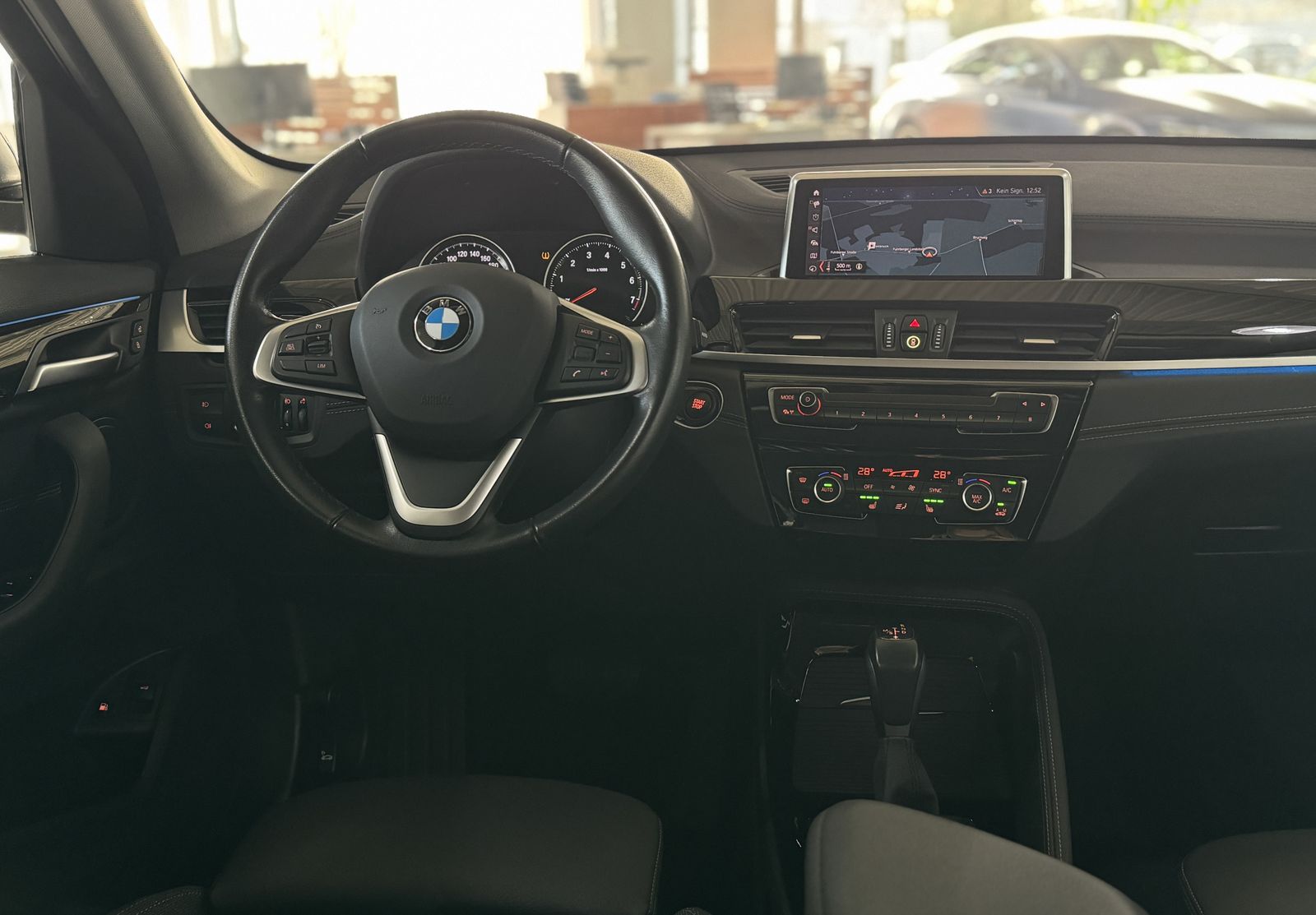 Fahrzeugabbildung BMW X1 xD25e Sport Line Parkassist DAB Navi Komfort