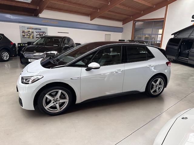 Volkswagen ID.3 Pro Life 62kWh Navi+LED+SHZ+ACC