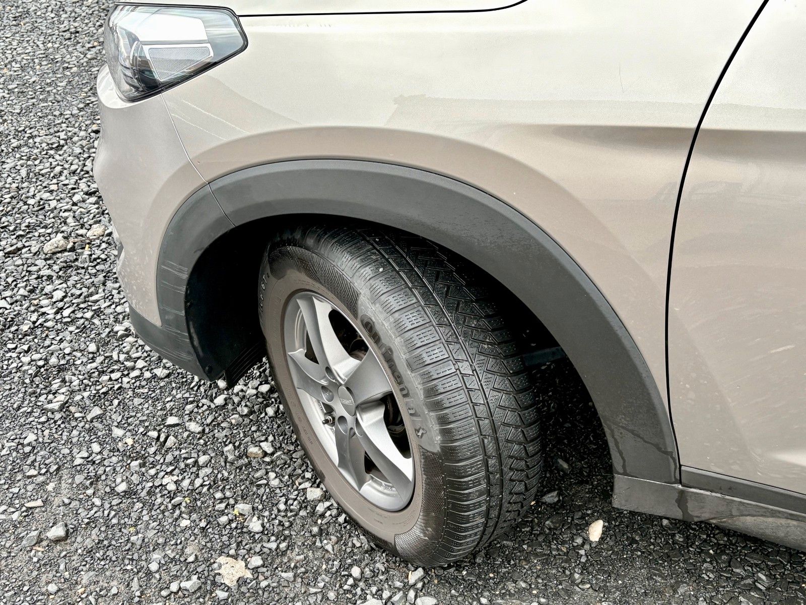 Fahrzeugabbildung Hyundai Tucson 1.6 blue 2WD Navi AHK SHZ Kamera LED 2.HD
