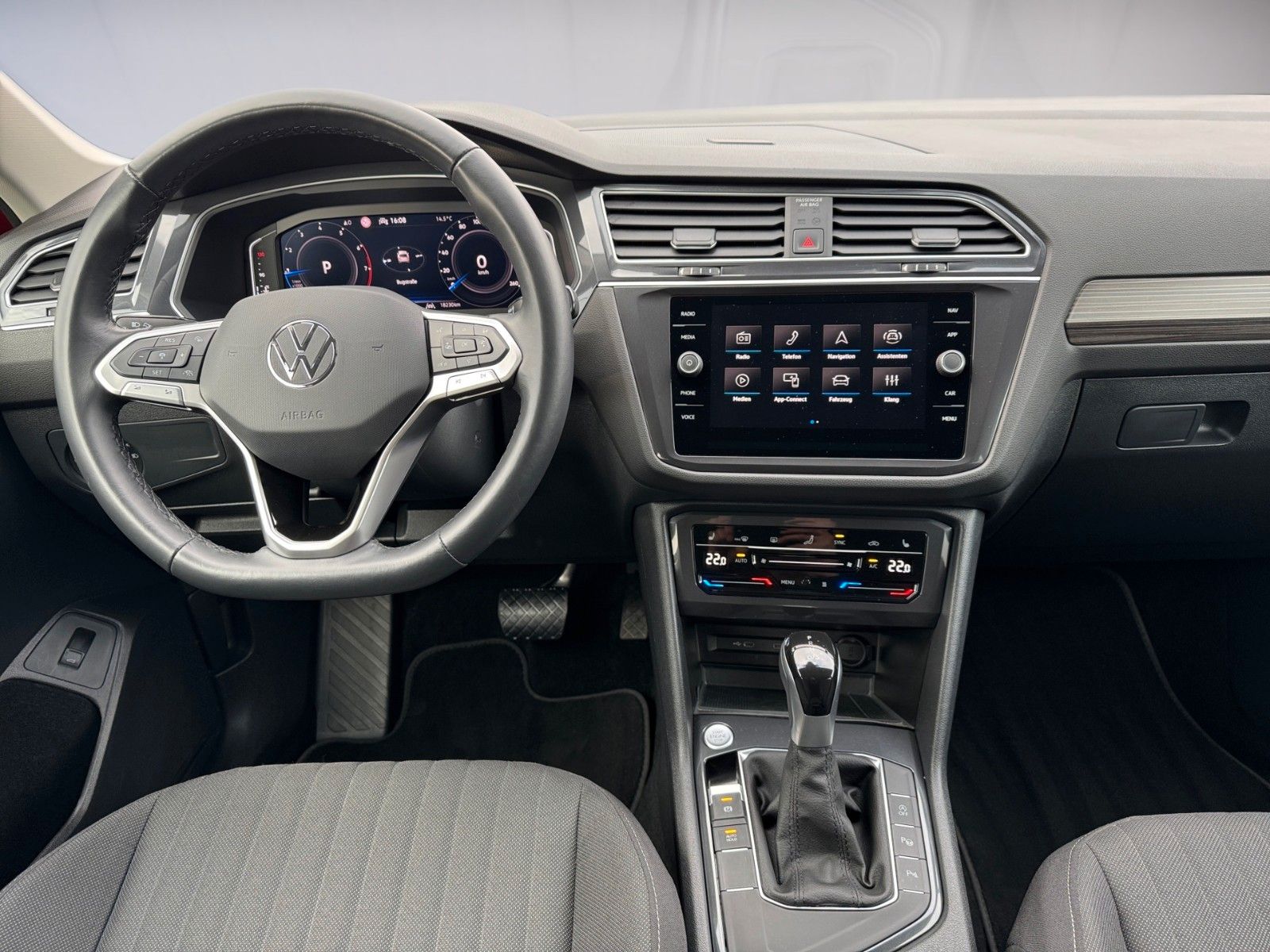 Fahrzeugabbildung Volkswagen Tiguan Allspace Life 1.5 TSI