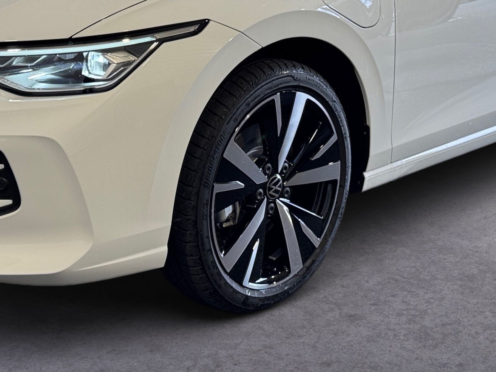 Volkswagen Golf - Bild 9