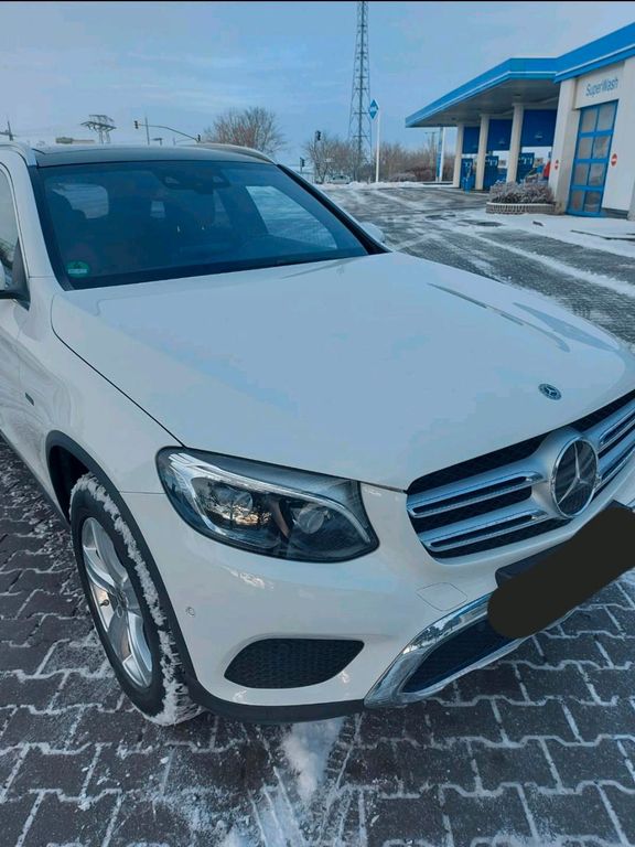 Image of Mercedes-Benz GLC 350